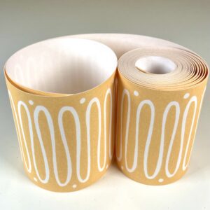 Squiggle Border / Buttermilk