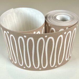 Squiggle Border / Putty